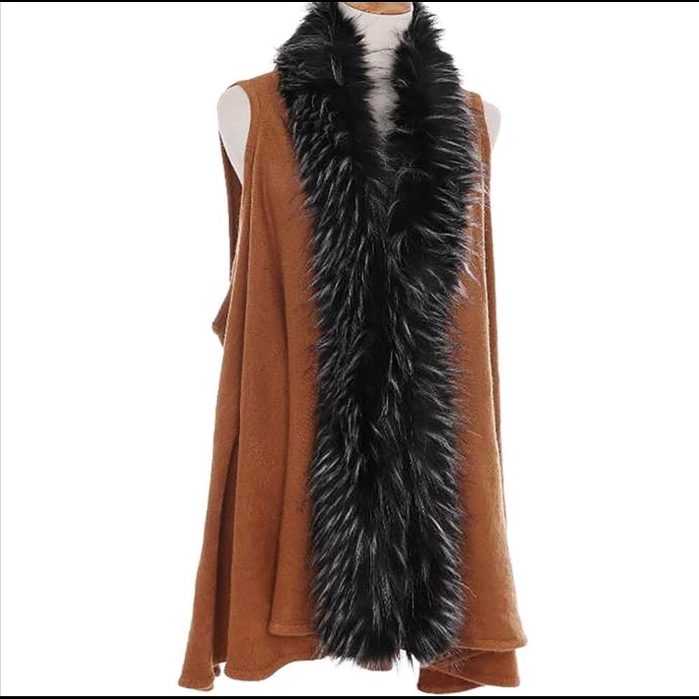 COPY - NWT!!!!!! FAUX FUR VEST